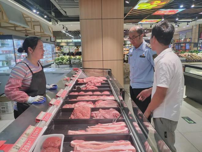 章丘嚴(yán)查畜禽肉及其產(chǎn)品，筑牢肉制品安全防線