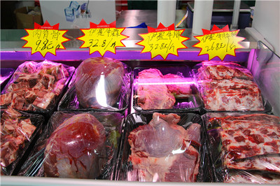 大潤發(fā)駐馬店店開業(yè)引爆消費(fèi)熱潮，伊賽牛肉銷售勢(shì)頭強(qiáng)勁助力肉制品消費(fèi)升級(jí)